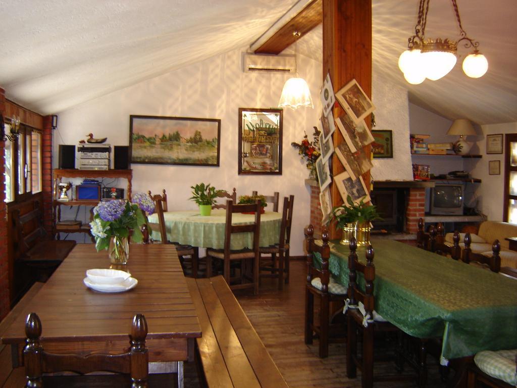 Agriturismo La Garzonera Верджате Экстерьер фото