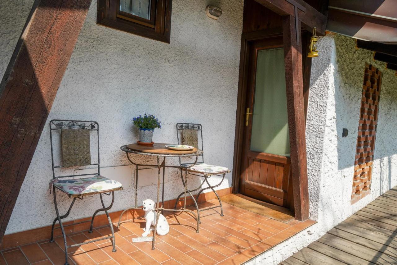 Agriturismo La Garzonera Верджате Экстерьер фото